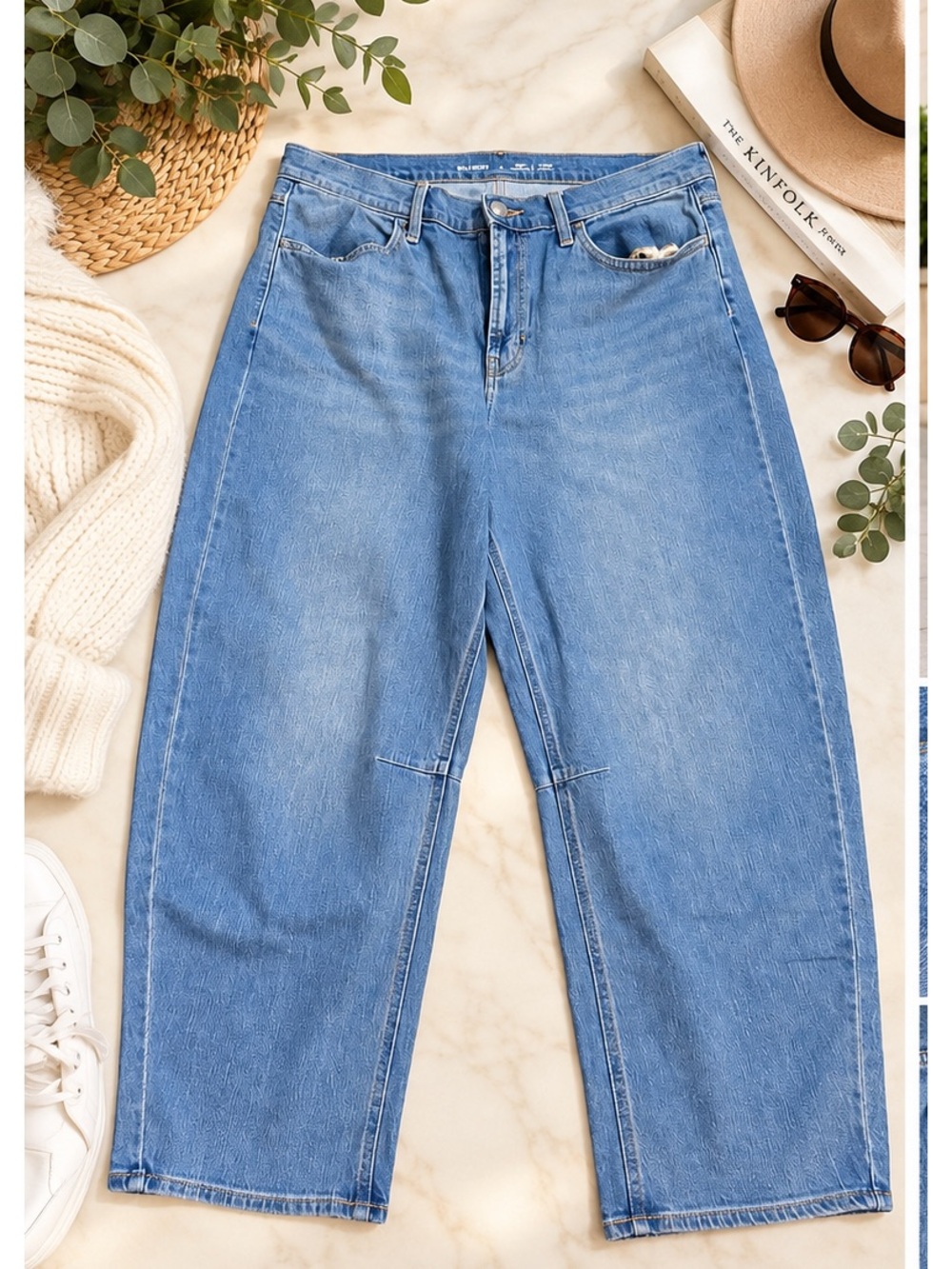 Old Navy Wide-Leg Jeans in Light Blue Wash